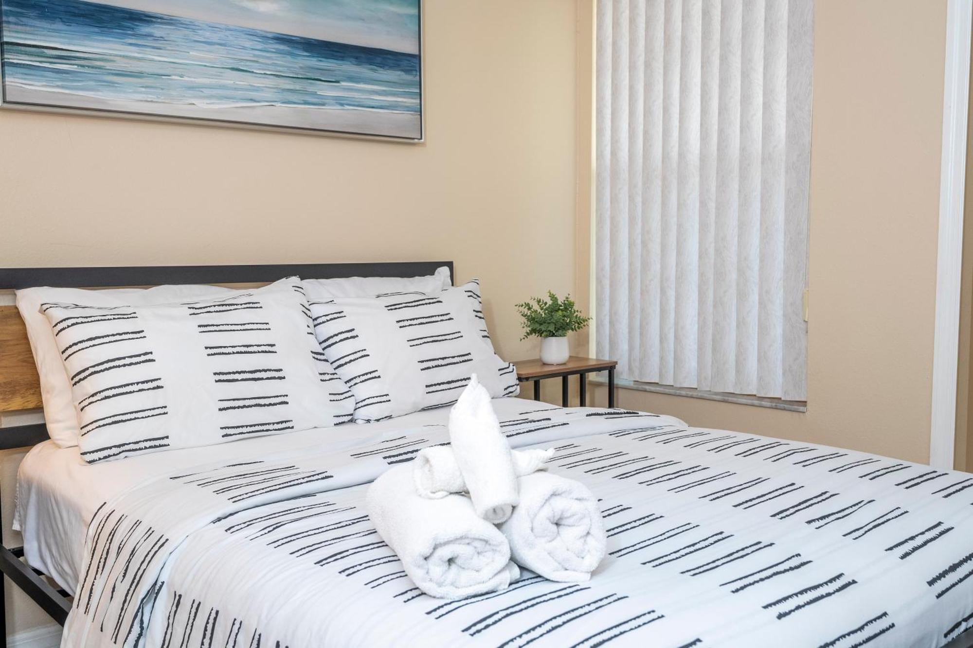 Beautiful Cozy Retreat Near Disney - Spacious Condo Kissimmee Eksteriør billede